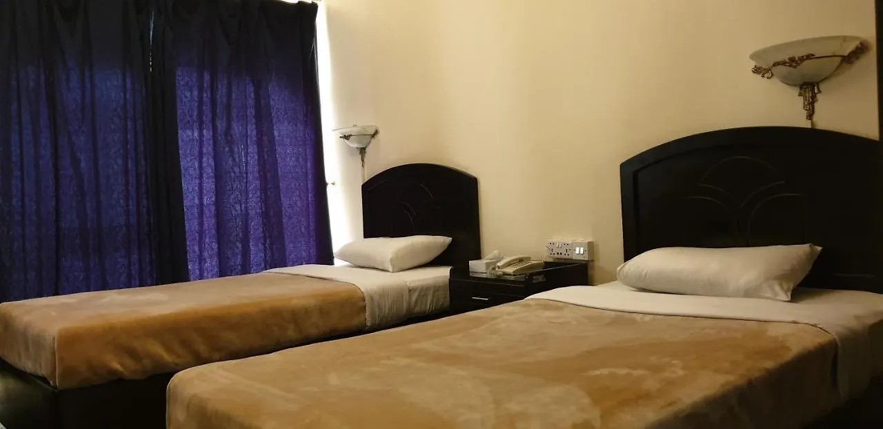 Royal Creek Hotel Dubai