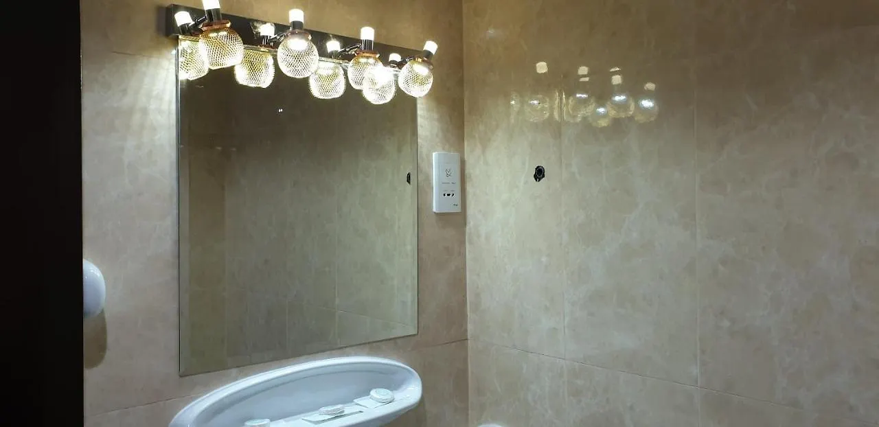Royal Creek Hotel Dubai